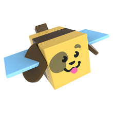Load image into Gallery viewer, Bee Swarm Simulator – Mystery Bee Starter Pack (Three 1" Minifigures & Honeycomb Cases, Series 1)